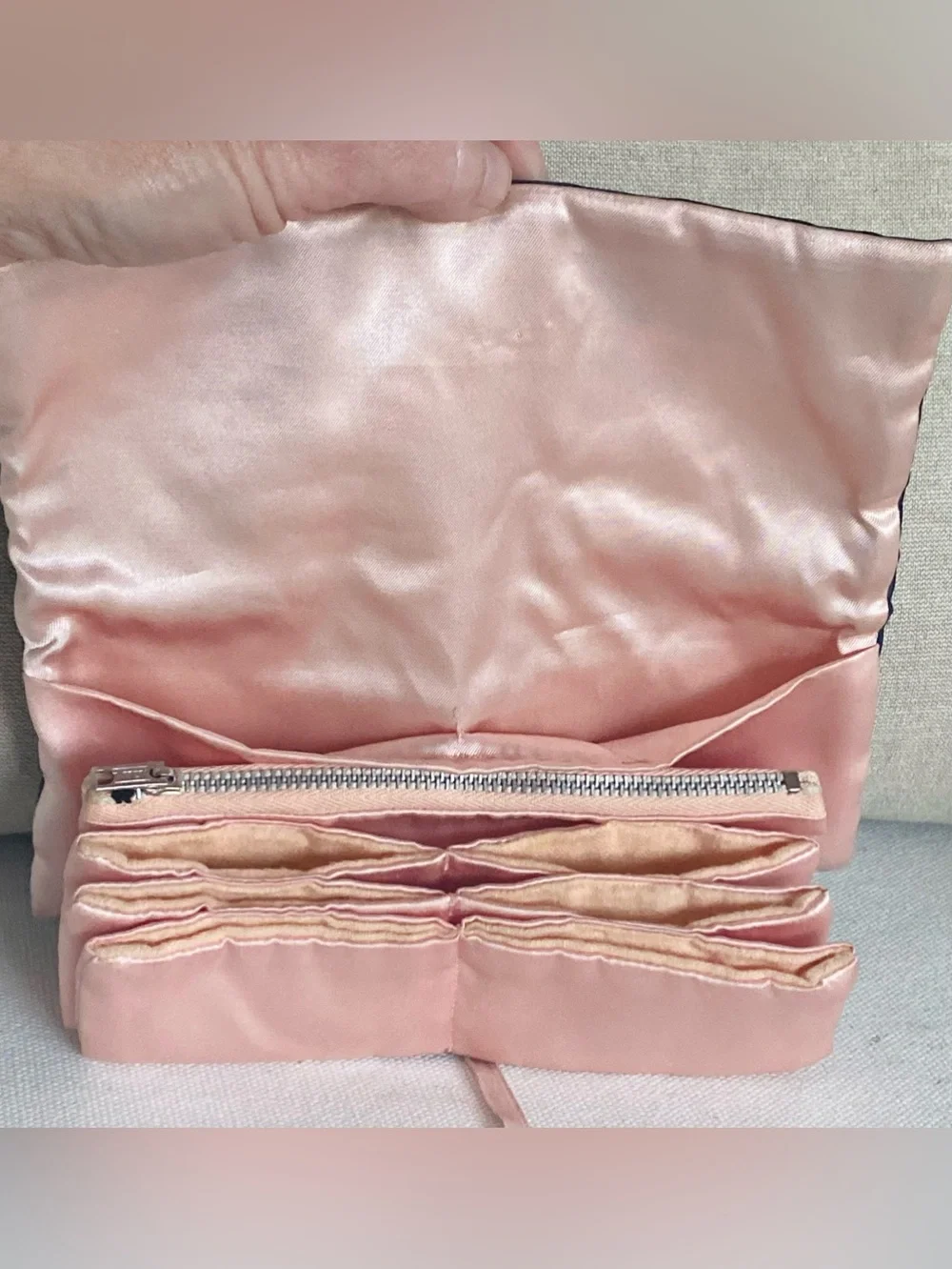 VTG Jewelry Roll Travel Case Pink Navy Pink Satin Embroidered Rose Buds Ribbon